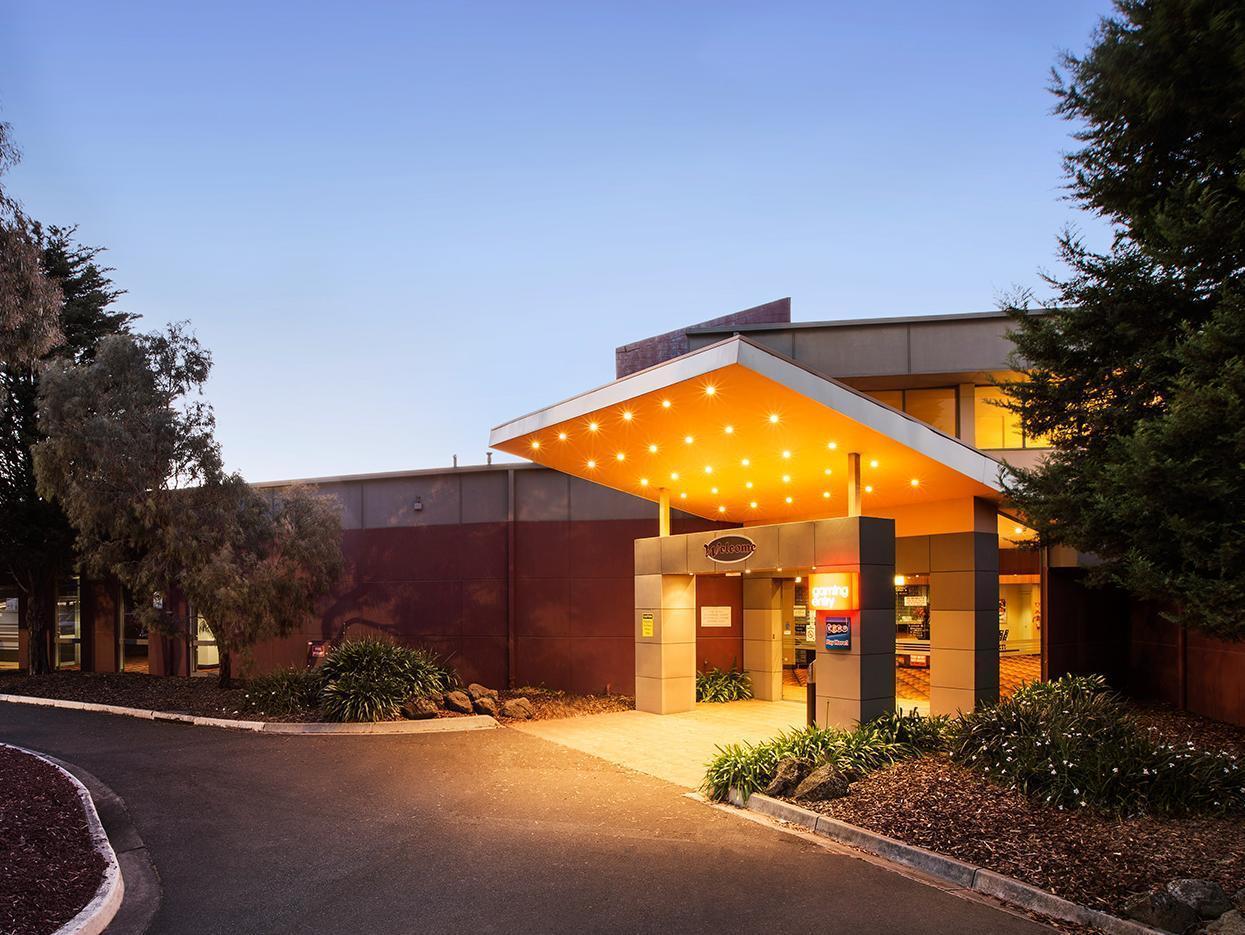 Nightcap At Coolaroo Hotel Exterior foto